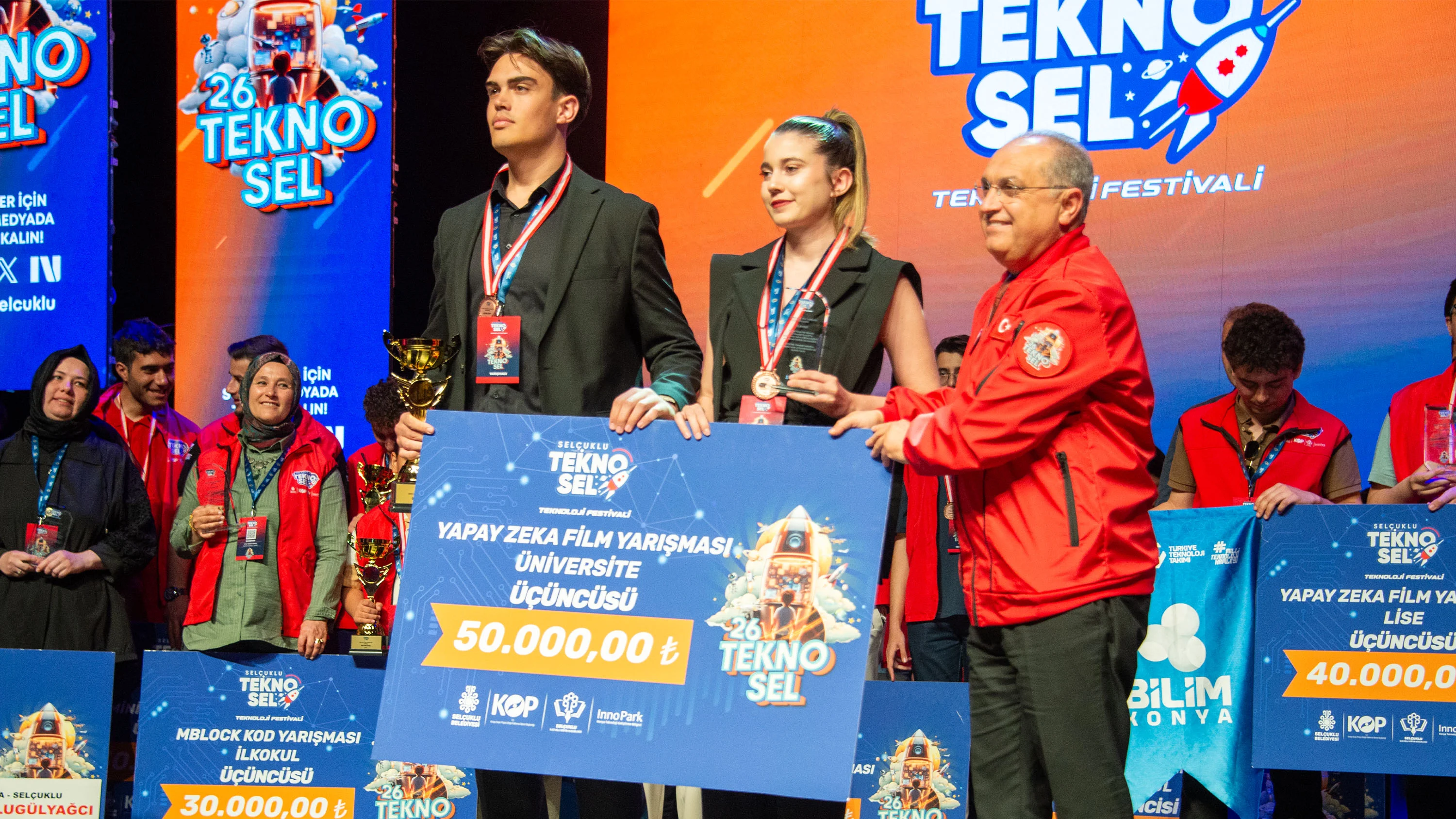 Selçuk Üniversitesi öğrencileri TEKNOSEL’de 7 ödülün sahibi oldu